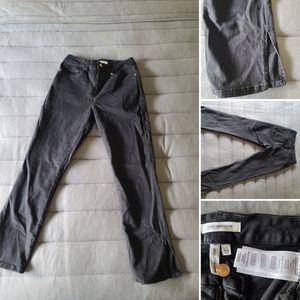 EUC - Good American- Black, Slit Ankle Denim